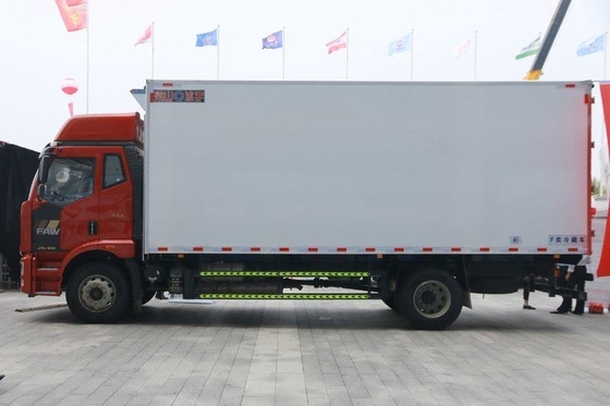 FAW Jiefang J6L Chłodnia wywrotka 240 KM 4X2 6,8 m