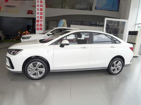 BAIC EU5 Auto osobowe pojazdy w 8-biegowej luksusowej wersji o dużej mocy Samochód sedan