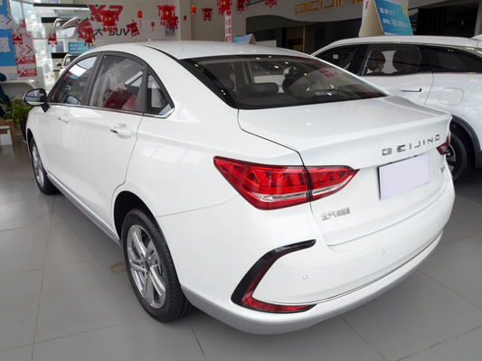 BAIC EU5 Auto osobowe pojazdy w 8-biegowej luksusowej wersji o dużej mocy Samochód sedan