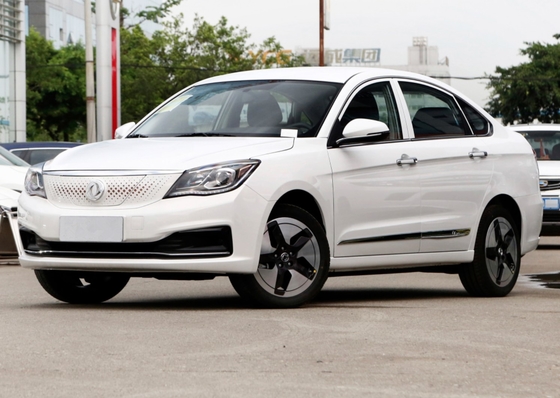 120kw 230NM dalekiego zasięgu Dongfeng Samochody elektryczne Sedan AEOLUS E70