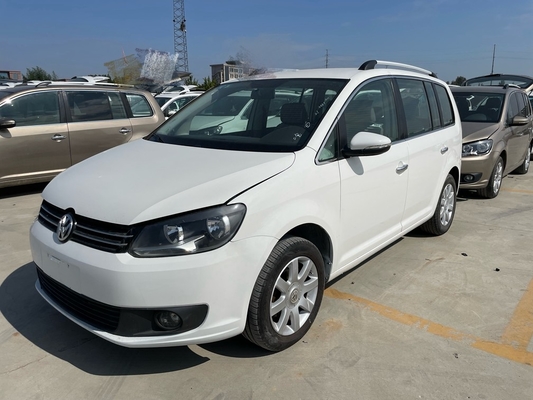 Odnowiony Volkswagen Używany pojazd silnikowy Touran MPV 6-osobowy 86000 km