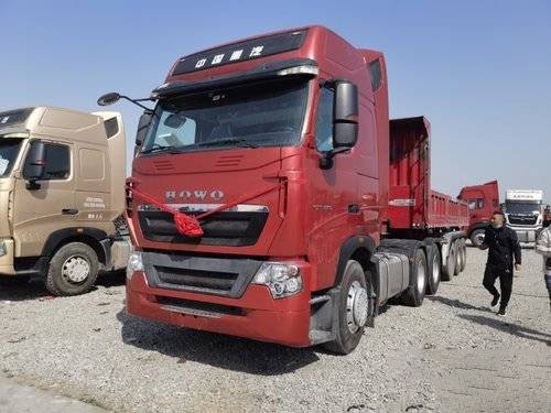 12 AMT Głowica ciągnika Sinotruk Howo 6x4 Wywrotka T7H Euro 5